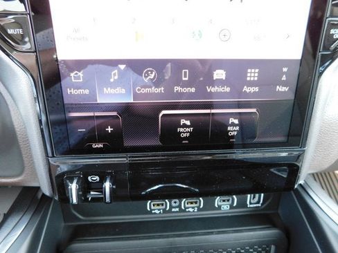 New 2025 RAM 1500 Laramie image 23