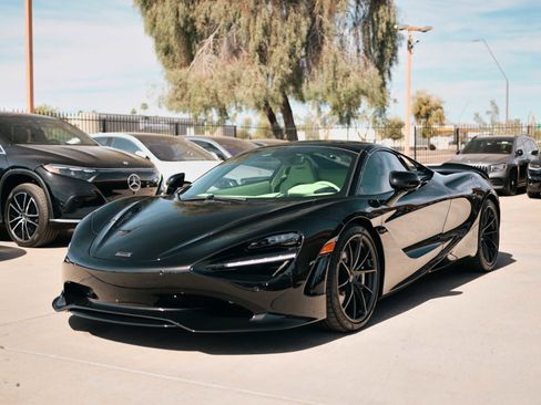 Used 2026 McLaren 750S Spider image 1