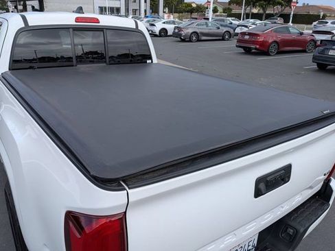 Used 2023 Toyota Tacoma SR RWD image 10