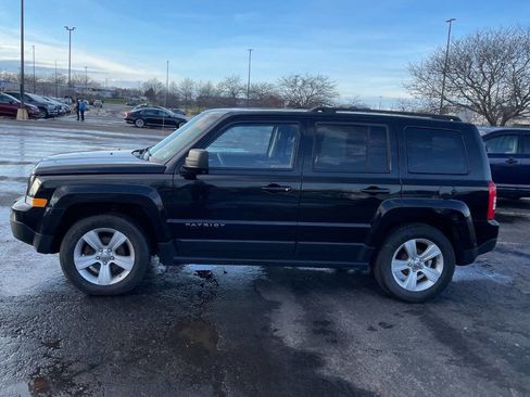 Used 2012 Jeep Patriot Latitude image 2
