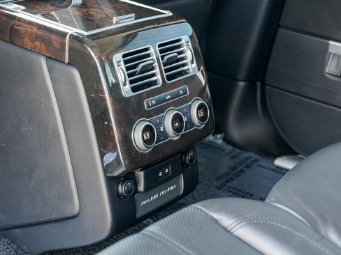 Used 2017 Land Rover Range Rover Long Wheelbase Supercharged image 19