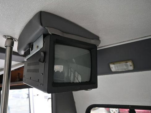 Used 2003 Ford E-450 and Econoline 450 RWD image 27