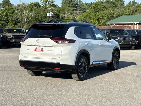 Used 2026 Nissan Rogue Platinum w/ Platinum Premium Package AWD/4WD image 5