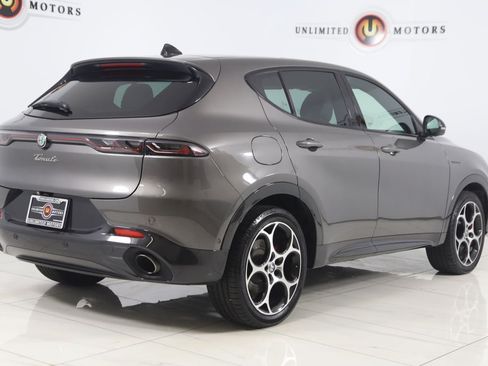 Used 2024 Alfa Romeo Tonale Veloce AWD/4WD image 3