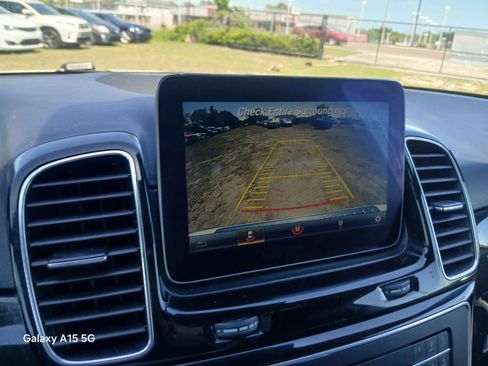 Used 2018 Mercedes-Benz GLE 350 w/ Premium 1 Package image 32