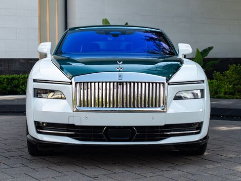 Used 2025 Rolls-Royce Spectre w/ Leather Finishing Pack AWD/4WD image 11