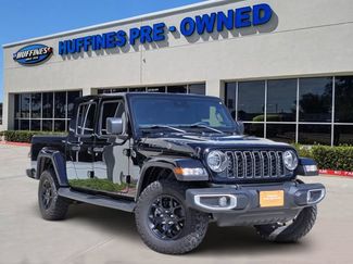 Certified 2025 Jeep Gladiator Sport AWD/4WD video 1