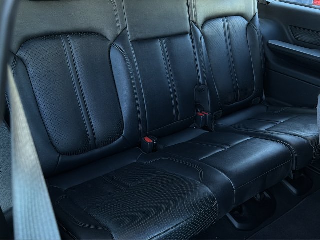 Used 2024 Jeep Wagoneer L Series II w/ Flexible Seating Group AWD/4WD image 37
