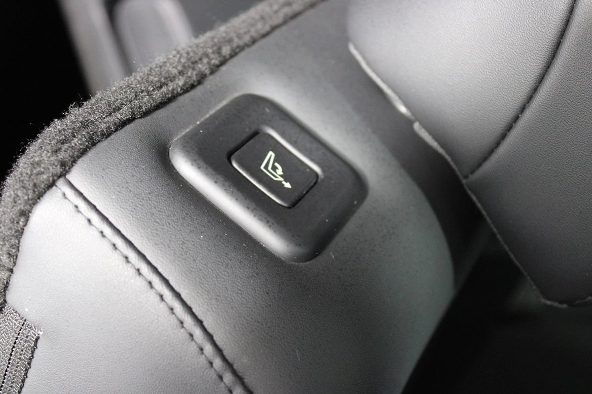 Used 2026 Hyundai Santa Fe SEL FWD image 27
