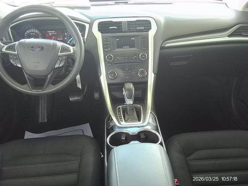 Used 2015 Ford Fusion SE FWD image 6