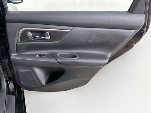 Used 2015 Nissan Altima 2.5 SL w/ Technology Package FWD image 31