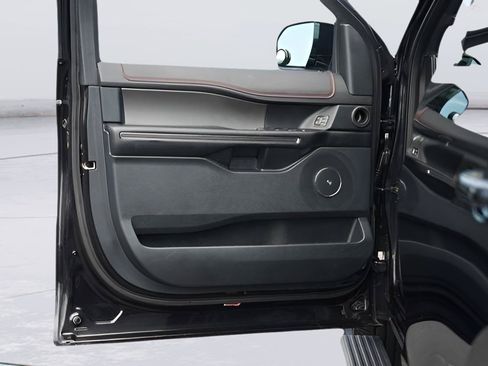 Certified 2021 Ford Expedition Limited AWD/4WD image 33