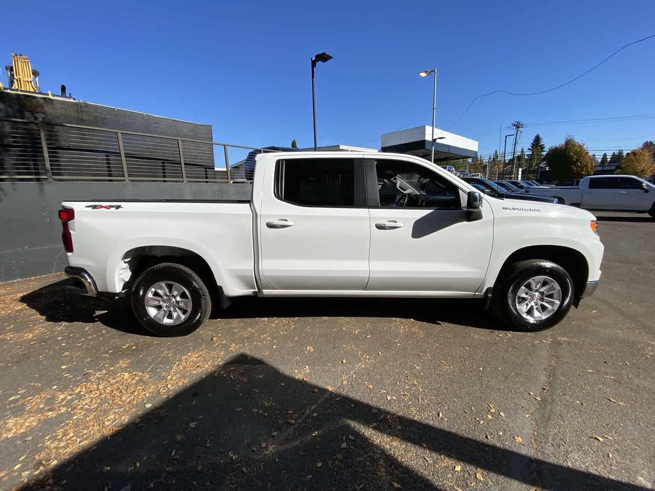 Used 2026 Chevrolet Silverado 1500 LT AWD/4WD image 7