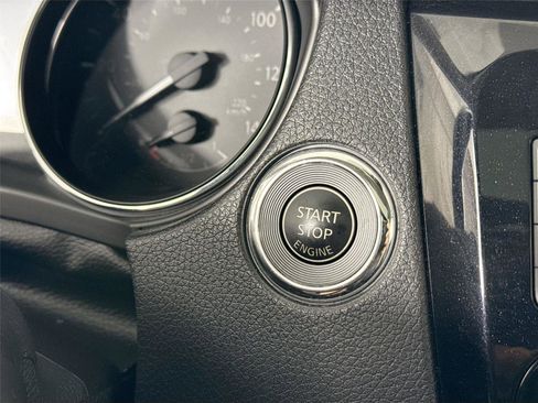 Used 2017 Nissan Rogue SL w/ SL Premium Package image 21