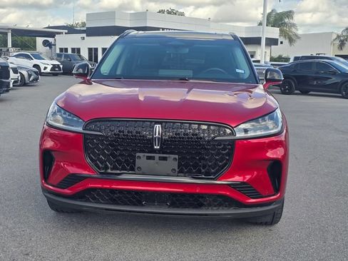 Used 2025 Lincoln Aviator 2WD image 2