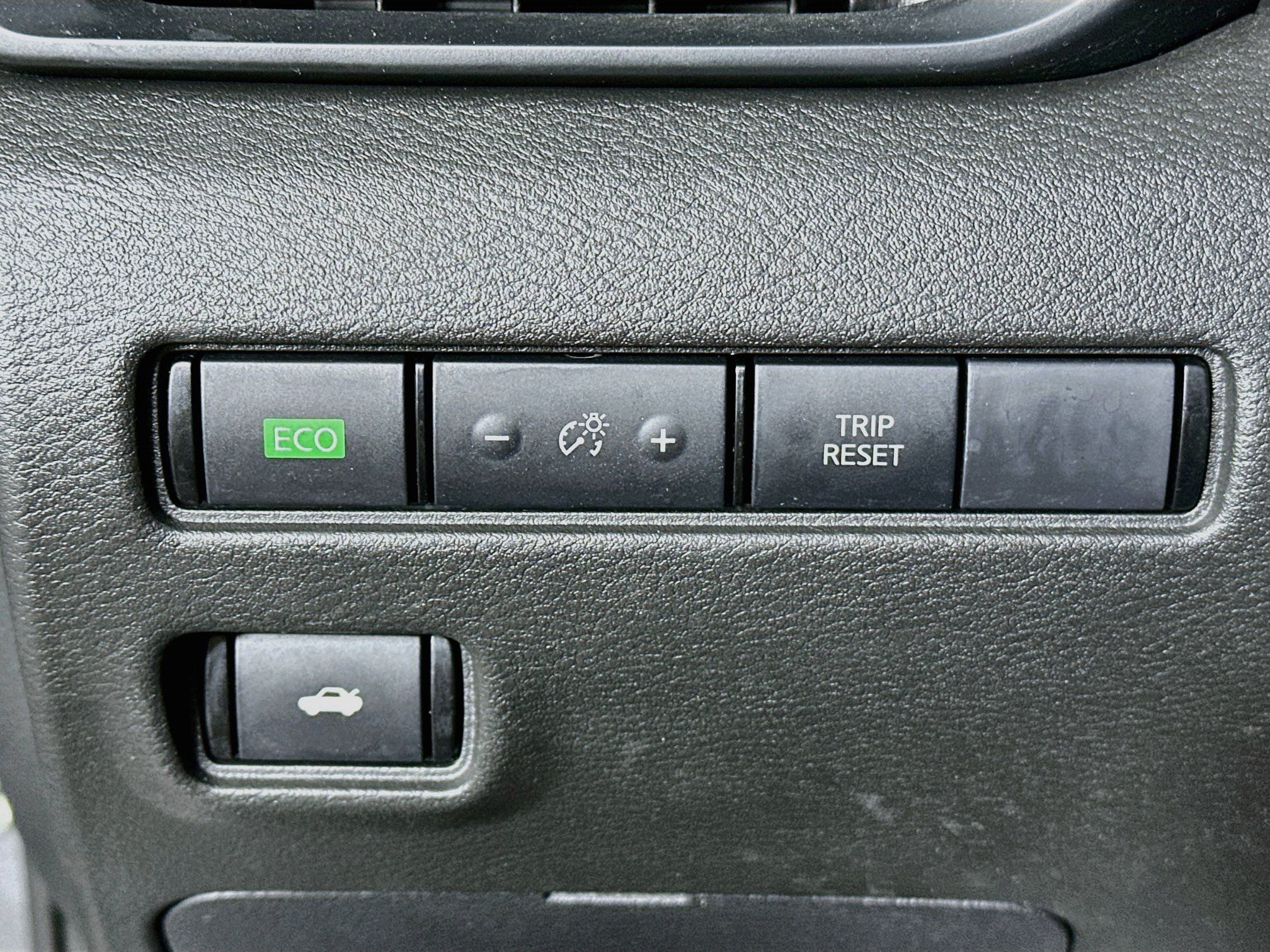 Used 2025 Nissan Sentra S FWD image 17
