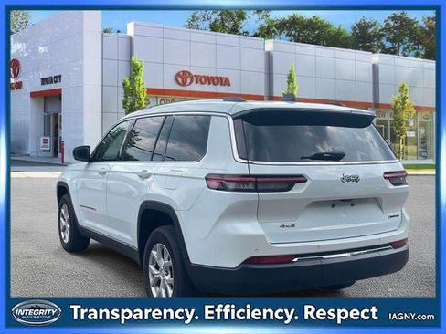Used 2023 Jeep Grand Cherokee L Limited AWD/4WD image 8