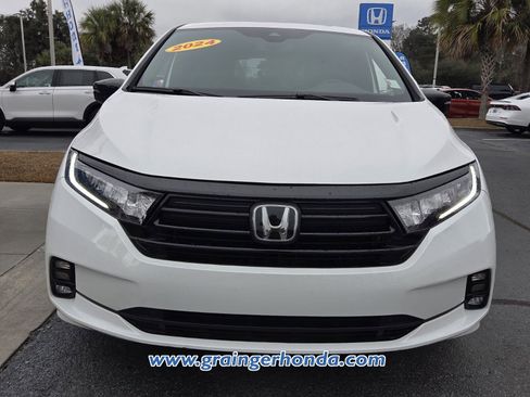 Used 2024 Honda Odyssey Sport image 2