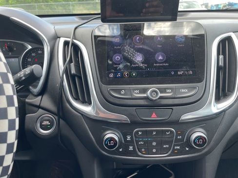 Used 2019 Chevrolet Equinox LT AWD/4WD image 17