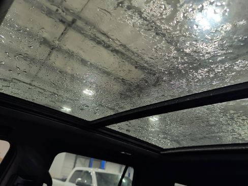 Used 2021 Chevrolet Tahoe High Country image 15