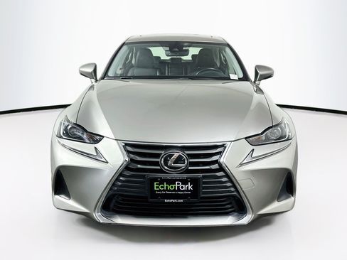 Used 2017 Lexus IS 200t w/ Premium Package RWD image 2
