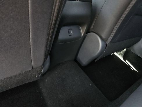 New 2025 Nissan Sentra SV w/ Trunk Package image 10