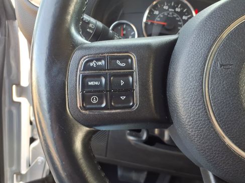 Used 2011 Jeep Wrangler Unlimited Rubicon w/ Dual Top Group image 15