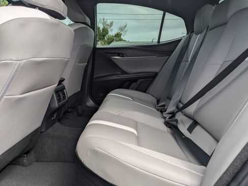 Used 2025 Toyota Camry SE w/ Convenience Package FWD image 13