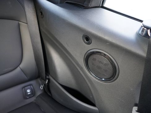 Used 2023 MINI Cooper S image 33