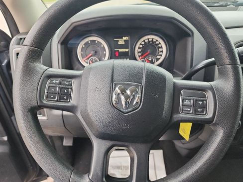 Used 2018 RAM 1500 ST w/ SXT Appearance Group AWD/4WD image 15