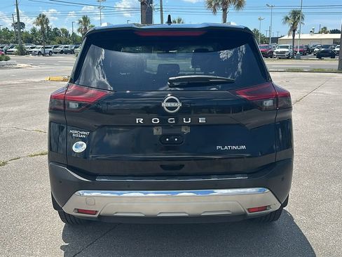 Used 2022 Nissan Rogue Platinum w/ Head-Up Display Package FWD image 4