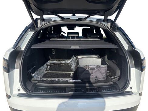 New 2026 Land Rover Range Rover Velar Dynamic SE image 21