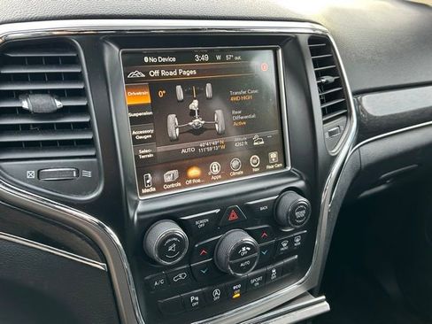 Used 2017 Jeep Grand Cherokee Trailhawk image 27