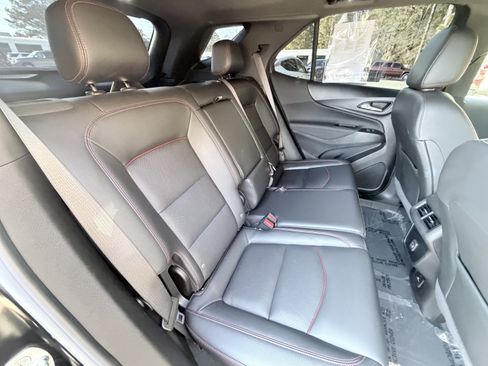 Used 2022 Chevrolet Equinox RS w/ RS Leather Package image 18