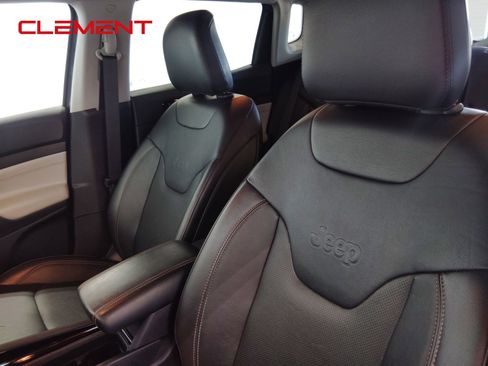 Used 2022 Jeep Compass Limited image 35