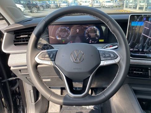 New 2025 Volkswagen Tiguan S AWD/4WD image 32
