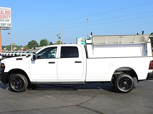 Used 2026 RAM 2500 Tradesman AWD/4WD image 7