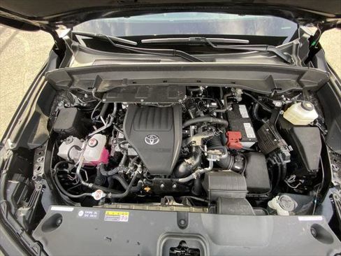 Certified 2025 Toyota Grand Highlander AWD image 25