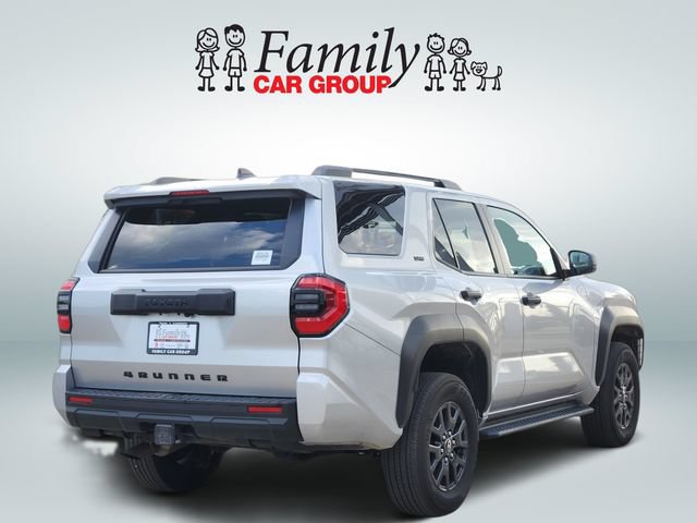 Certified 2025 Toyota 4Runner SR5 AWD/4WD image 4