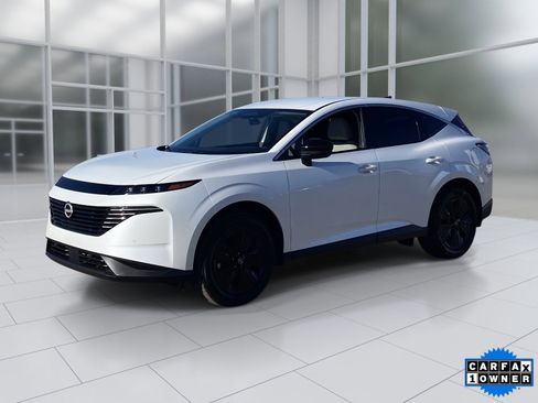 Used 2025 Nissan Murano SV image 3