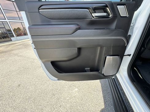 Used 2024 GMC Sierra 2500 AT4X w/ AT4X AEV Edition image 21