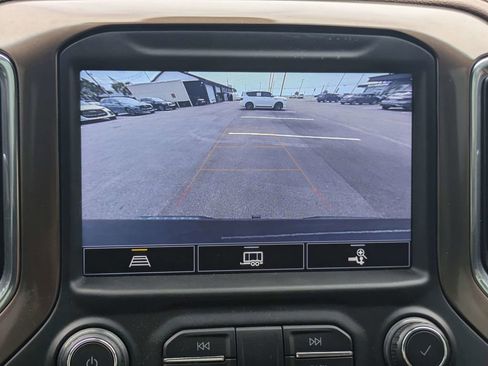 Used 2021 Chevrolet Silverado 1500 High Country image 22