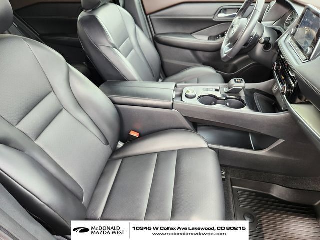 Used 2023 Nissan Rogue SV w/ SV Premium Package AWD/4WD image 13