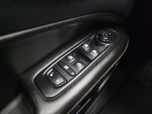 Used 2018 Jeep Compass Sport FWD image 27