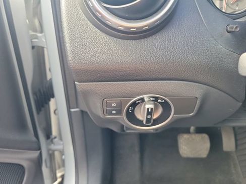 Used 2015 Mercedes-Benz GLA 250 4MATIC image 27