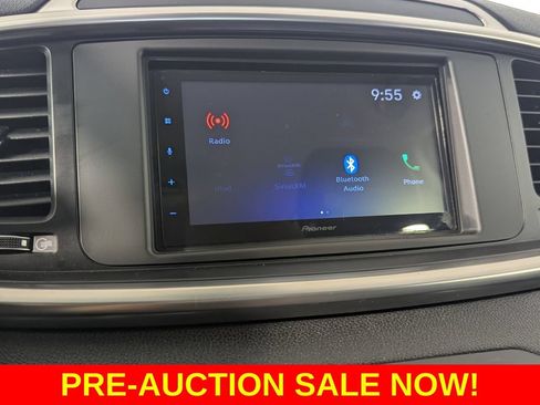 Used 2016 Kia Sorento EX AWD/4WD image 17