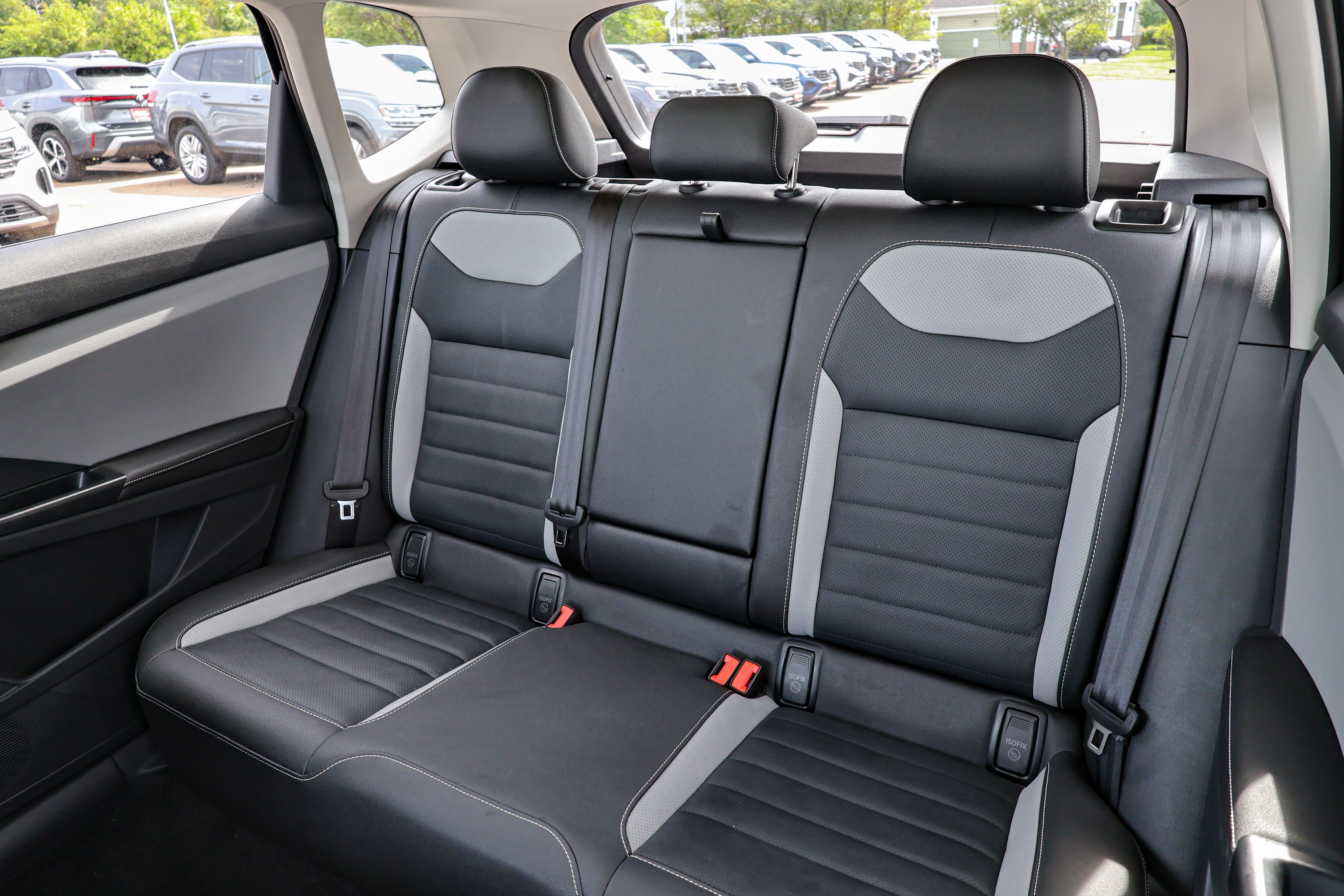 Certified 2024 Volkswagen Taos SEL AWD/4WD image 28