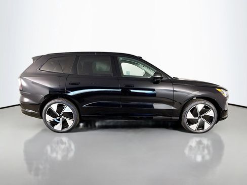 New 2025 Volvo EX90 Ultra w/ Protection Package Premier image 8