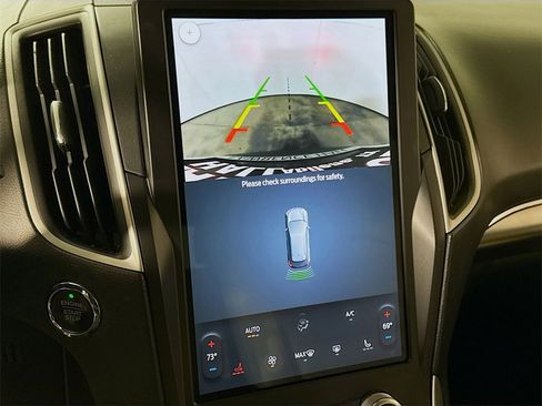 Used 2022 Ford Edge SEL w/ Convenience Package image 11