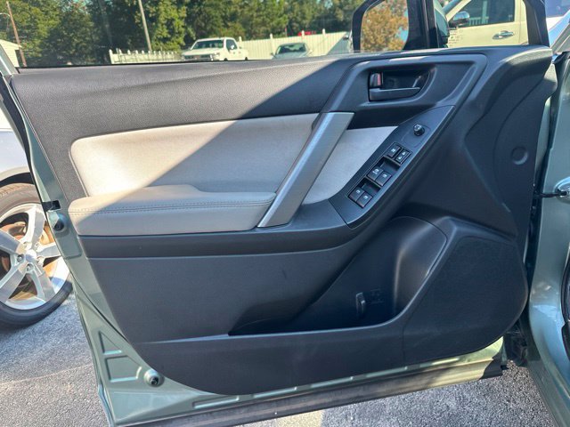 Used 2016 Subaru Forester 2.5i Premium AWD/4WD image 9